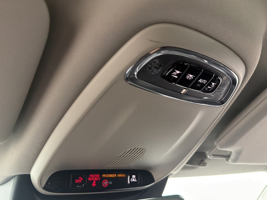 Vehicle Image 22