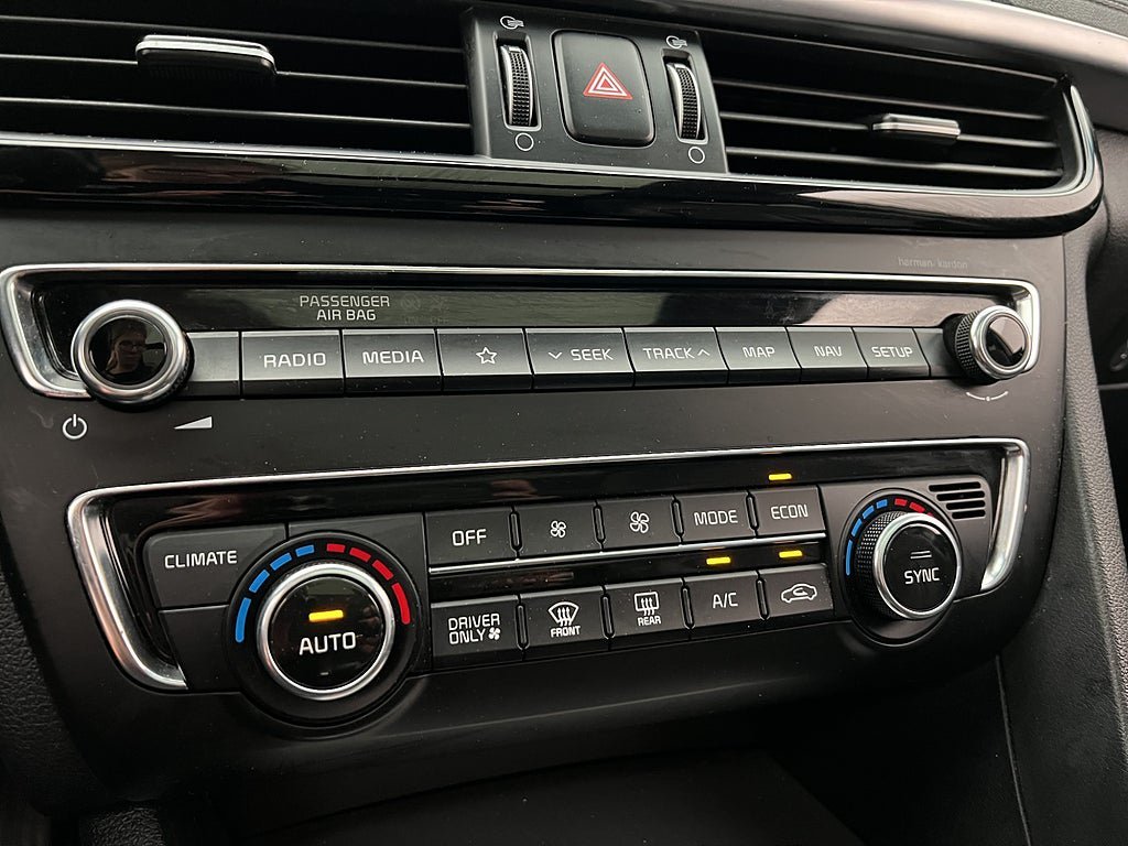 Vehicle Image 28