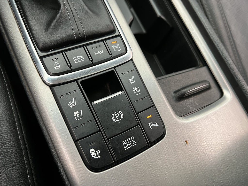 Vehicle Image 30