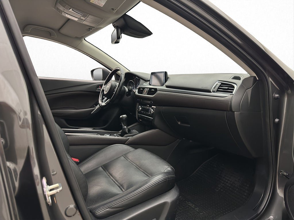 Vehicle Image 29