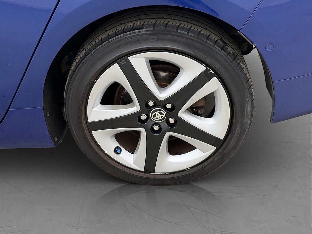 Vehicle Image 30