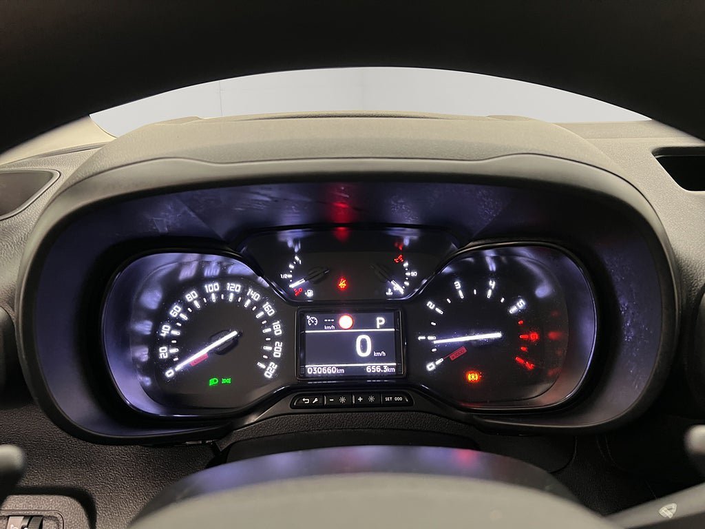 Vehicle Image 20