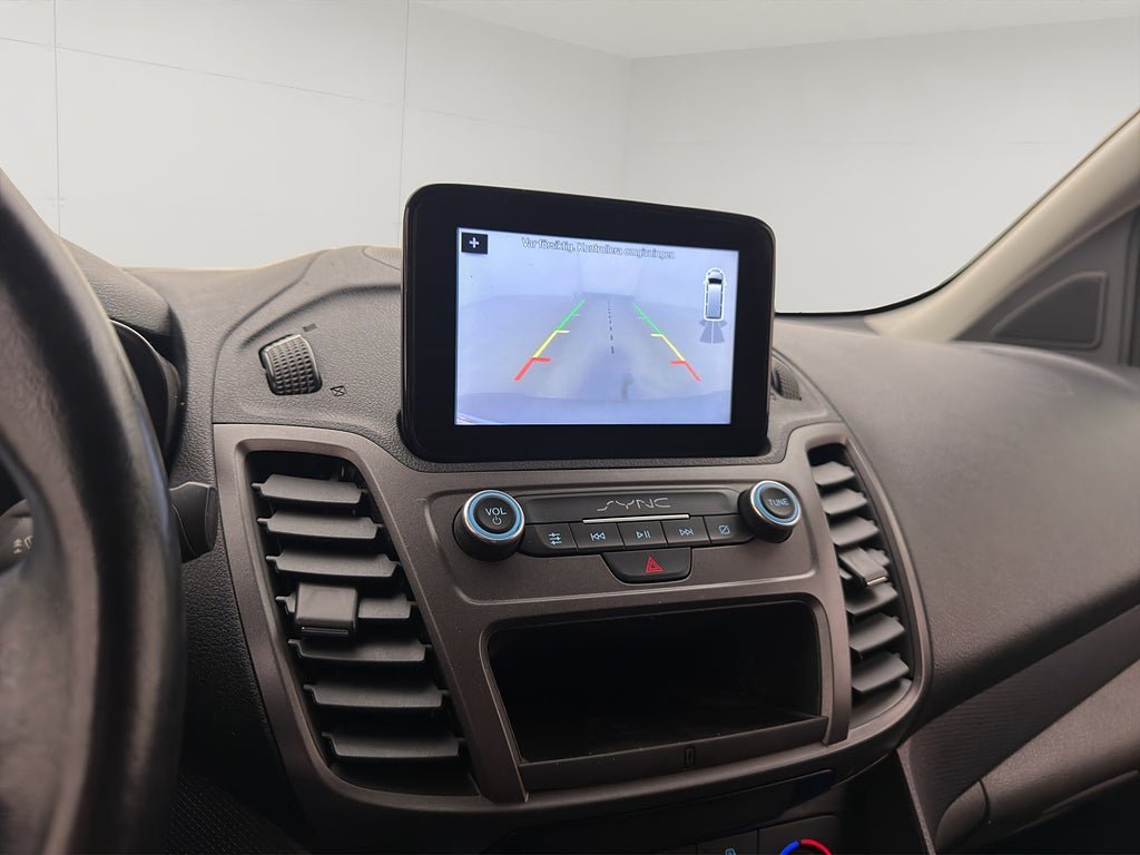 Vehicle Image 21