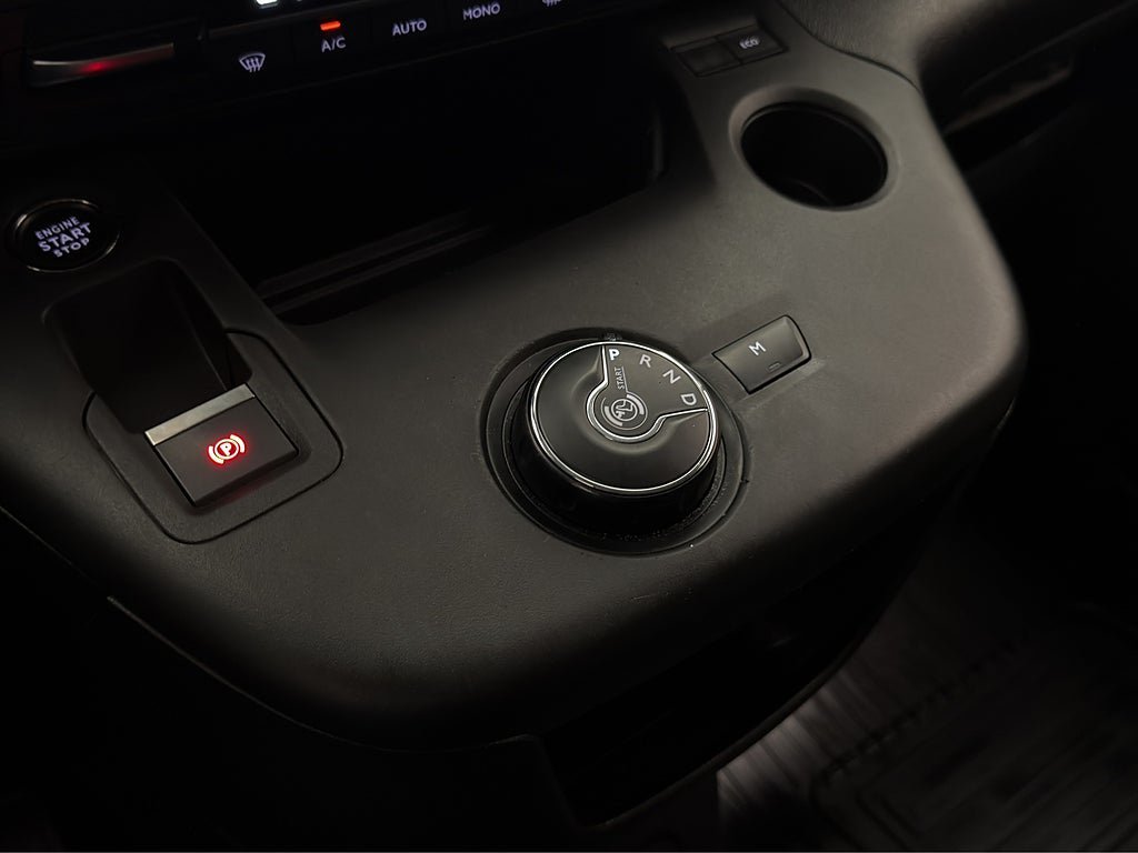 Vehicle Image 28