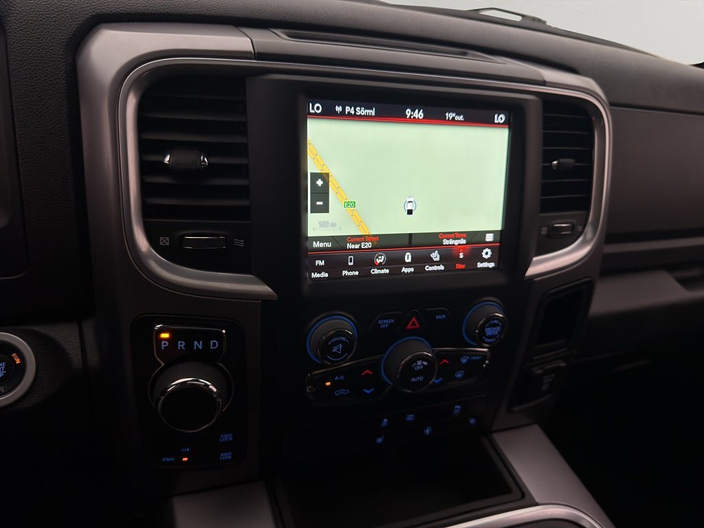 Vehicle Image 23