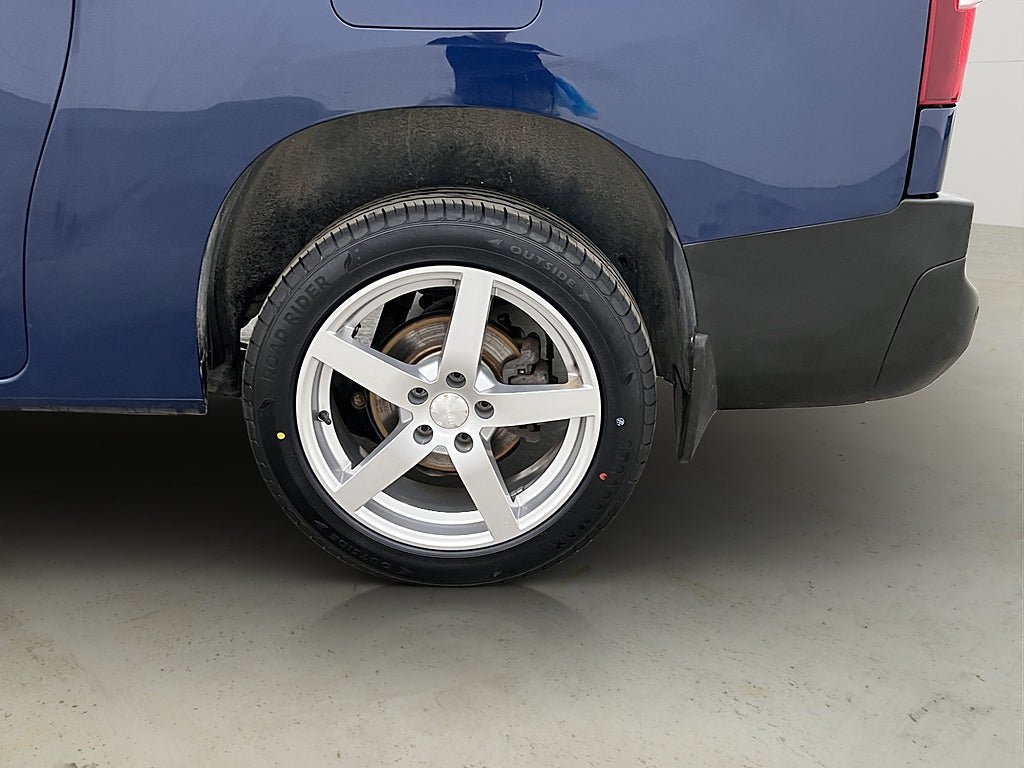 Vehicle Image 31