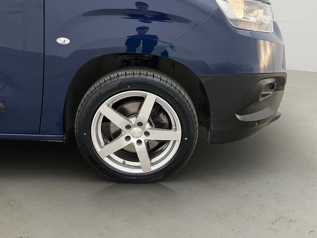 Vehicle Image 33