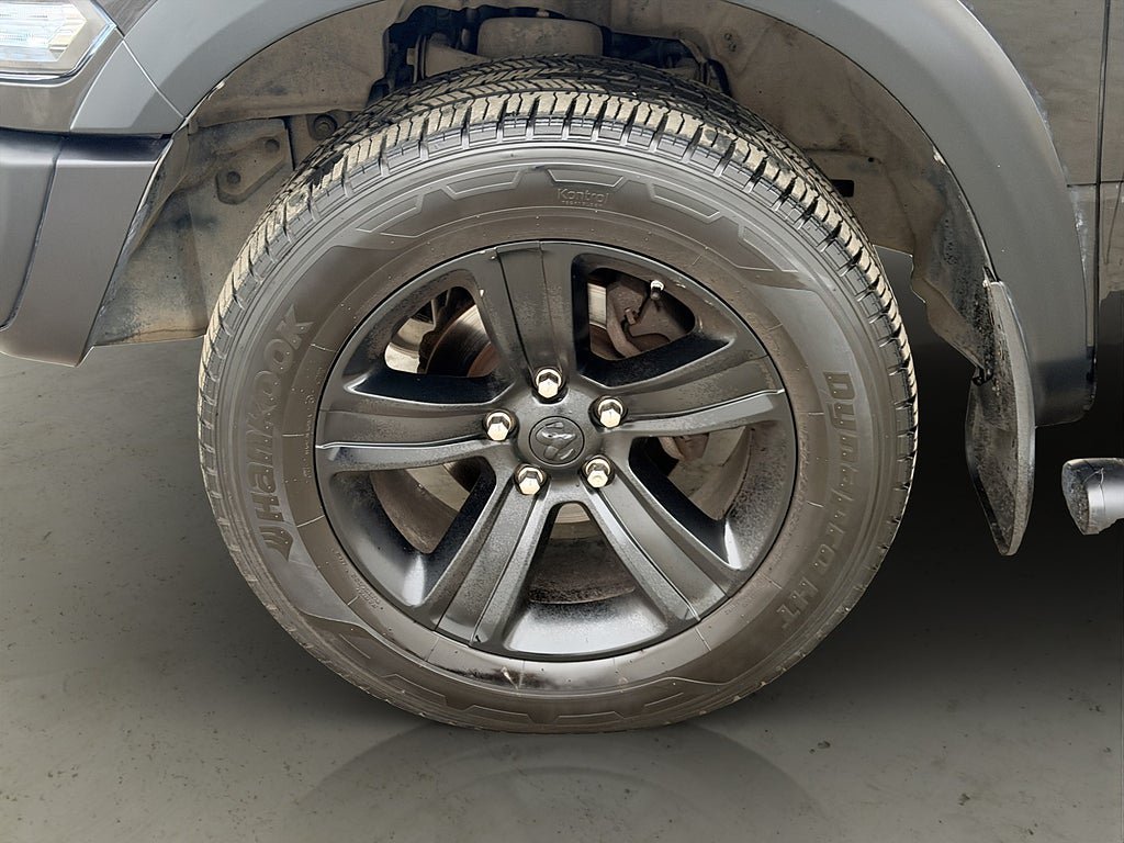 Vehicle Image 31