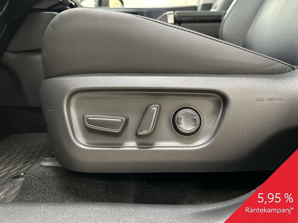 Vehicle Image 29