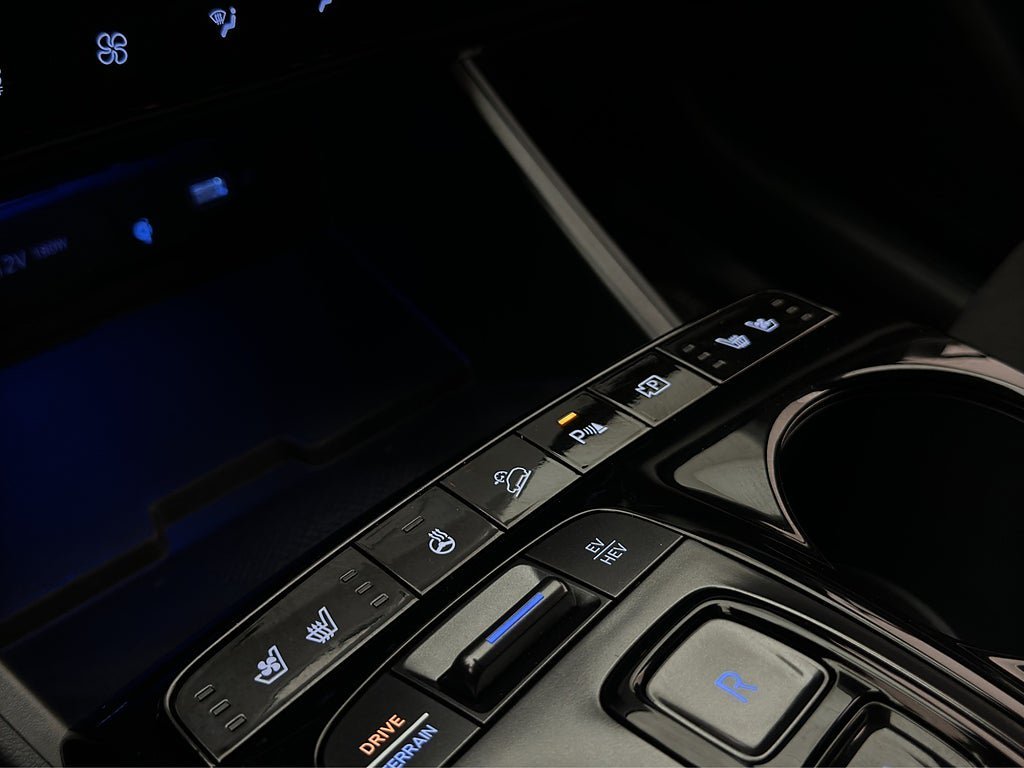 Vehicle Image 23
