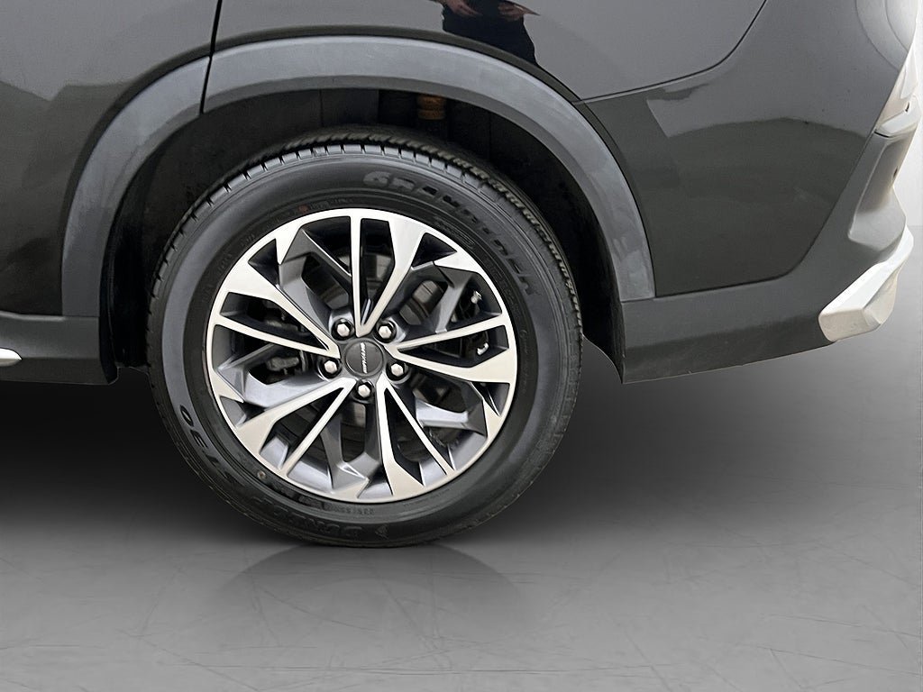 Vehicle Image 30