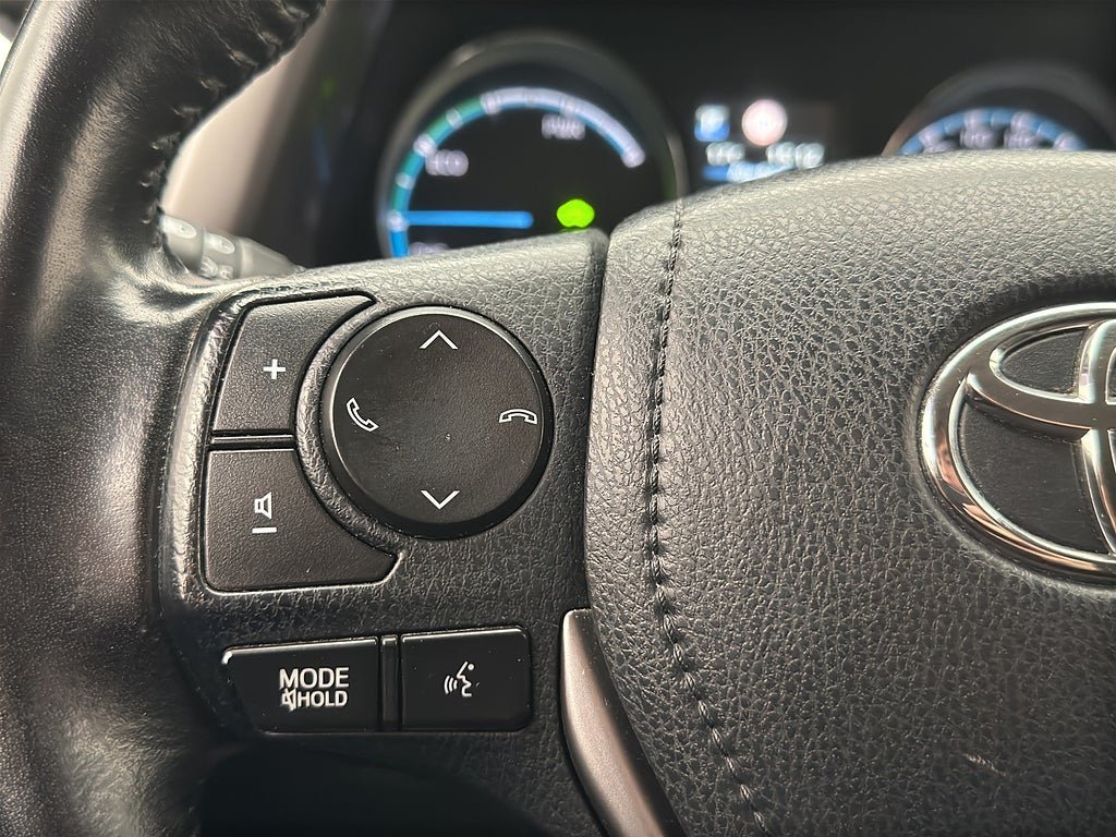 Vehicle Image 17
