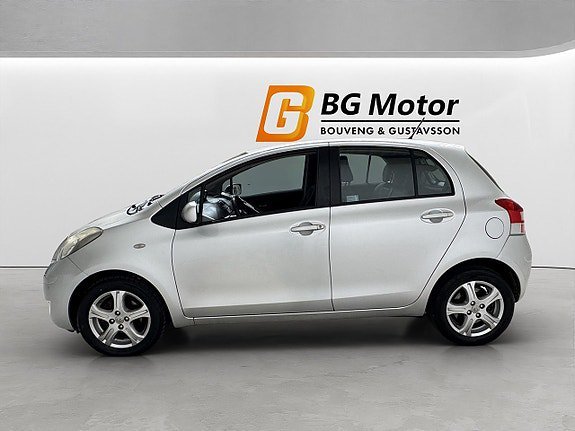 Vehicle Image 7