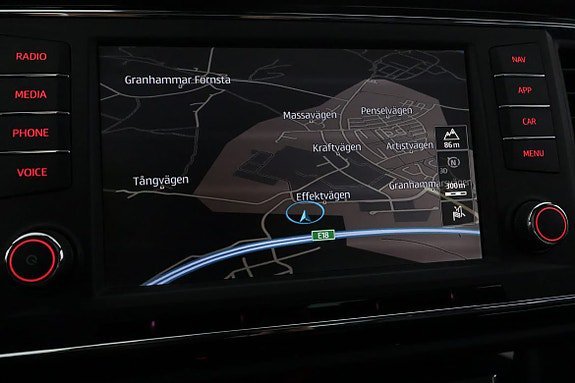 Vehicle Image 30