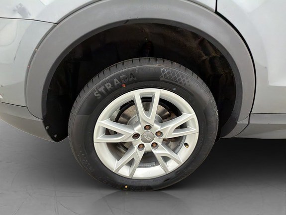 Vehicle Image 31