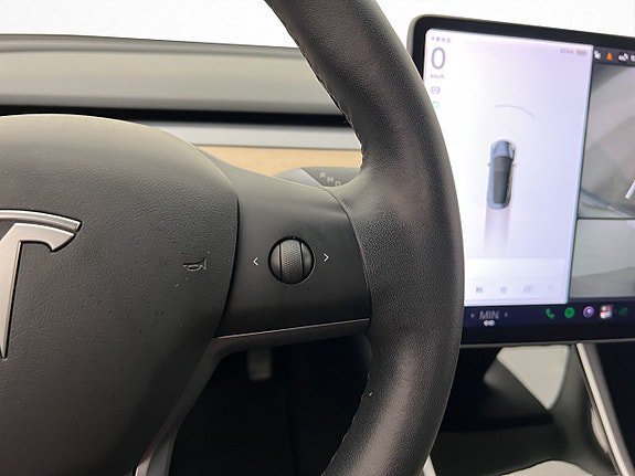 Vehicle Image 33