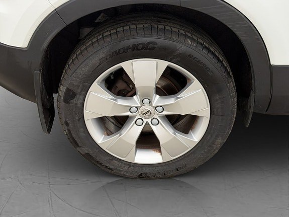 Vehicle Image 25