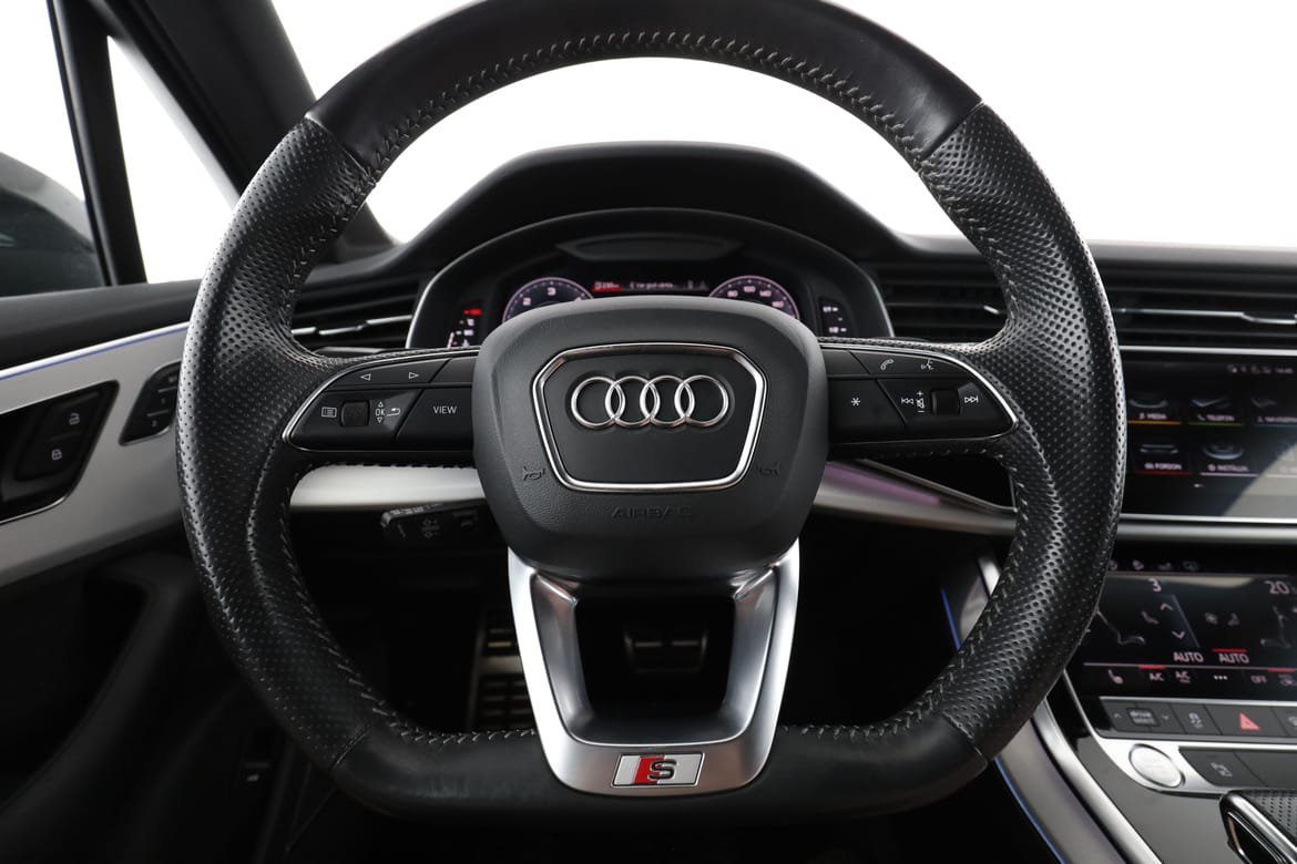 Vehicle Image 19
