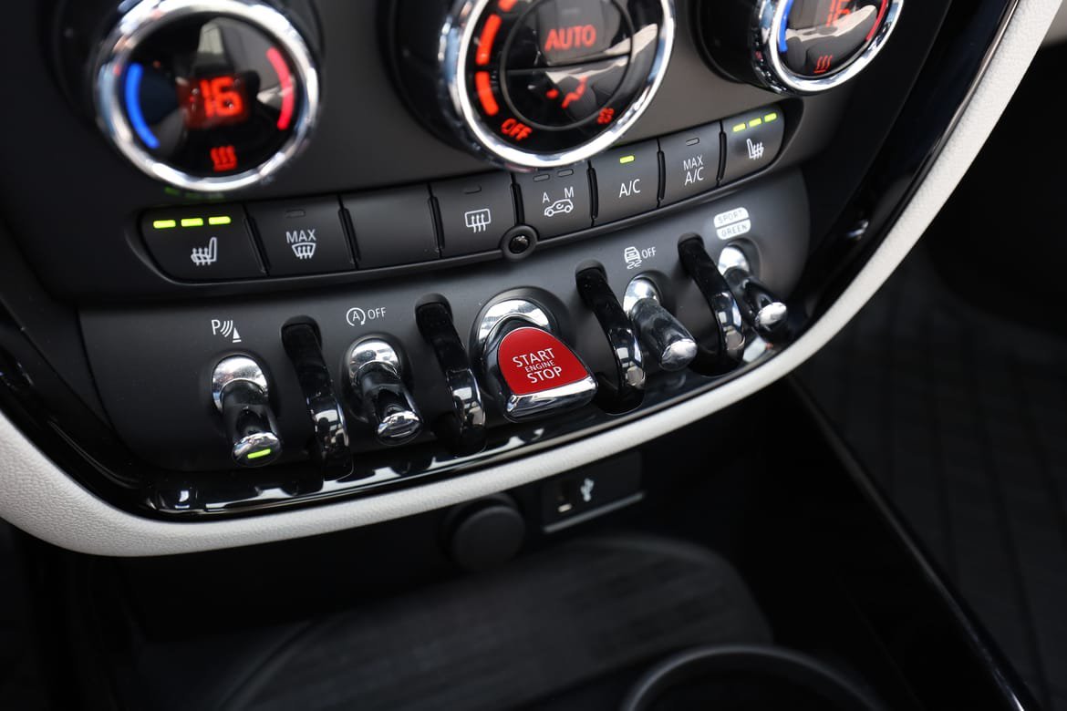 Vehicle Image 27