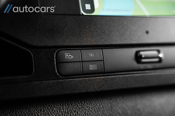 Vehicle Image 32