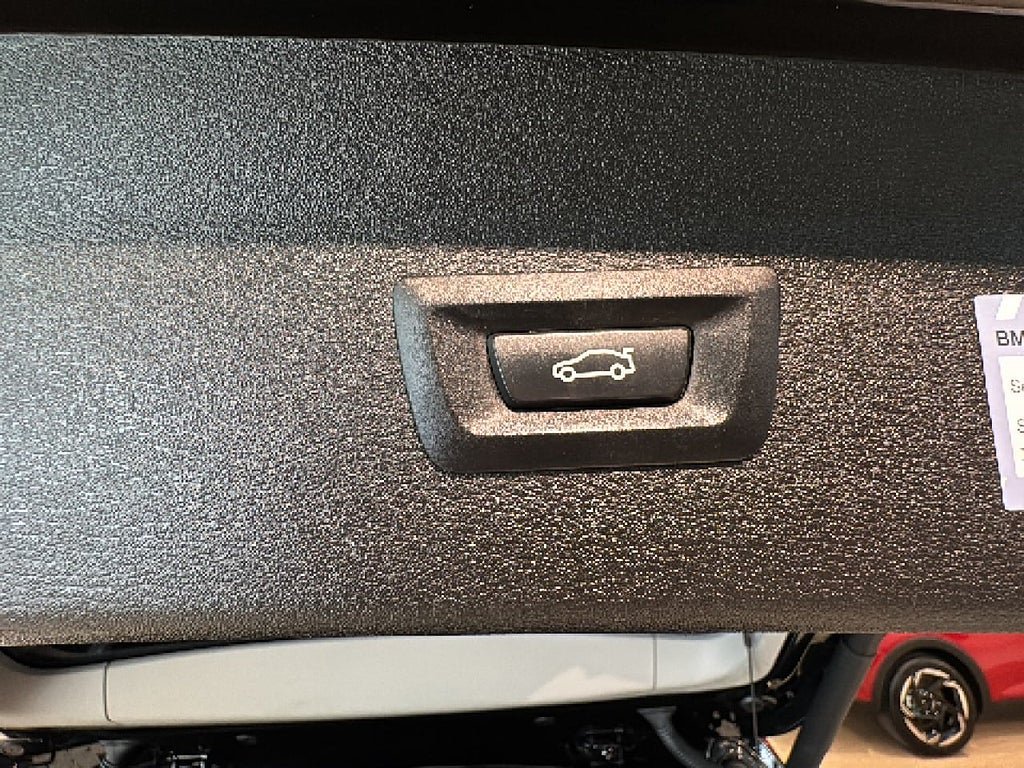 Vehicle Image 26