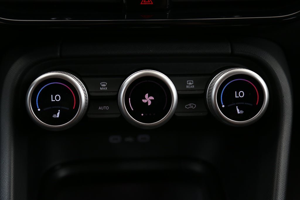 Vehicle Image 24