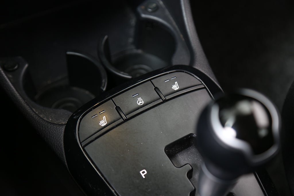 Vehicle Image 21