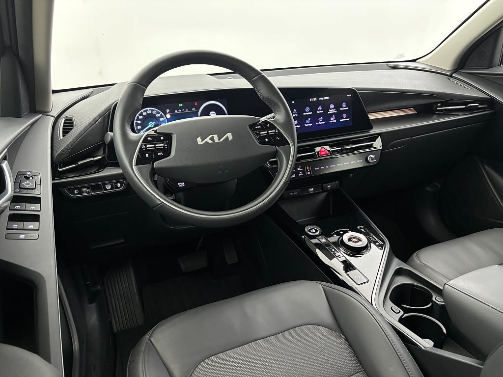 Vehicle Image 17