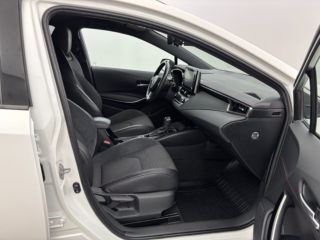 Vehicle Image 19