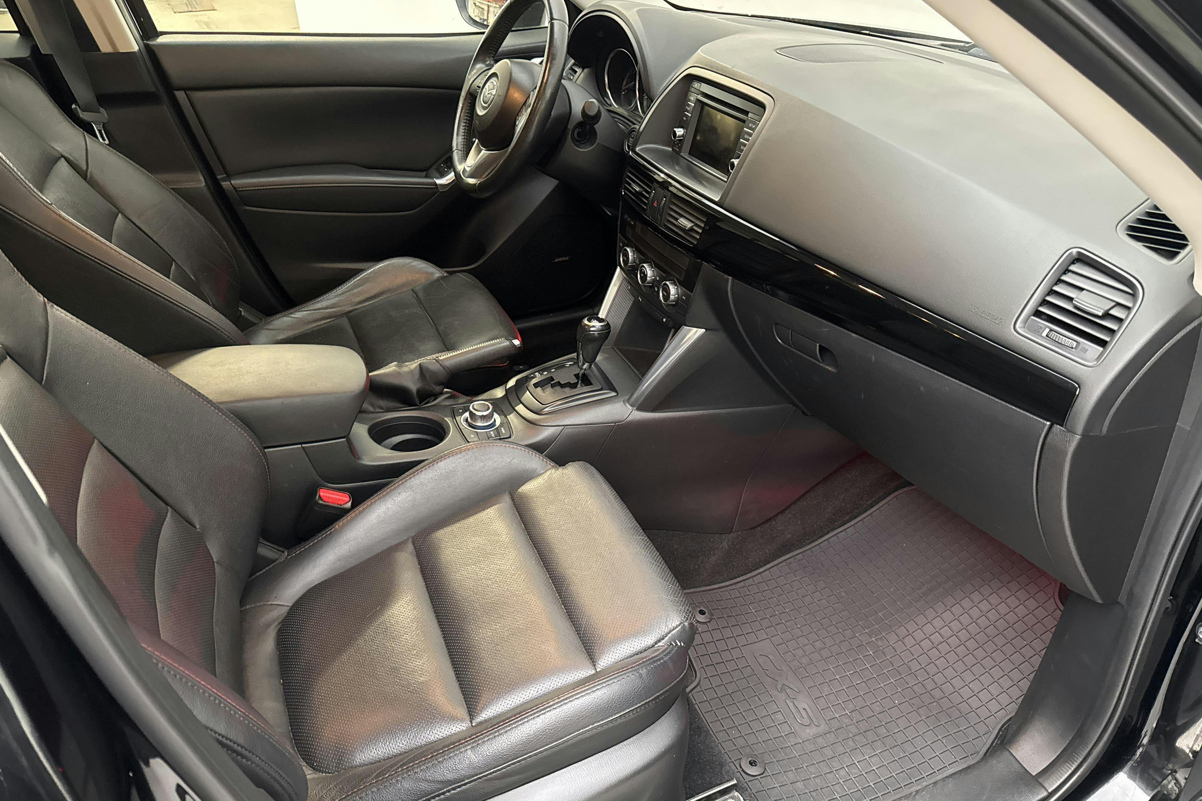 Vehicle Image 7