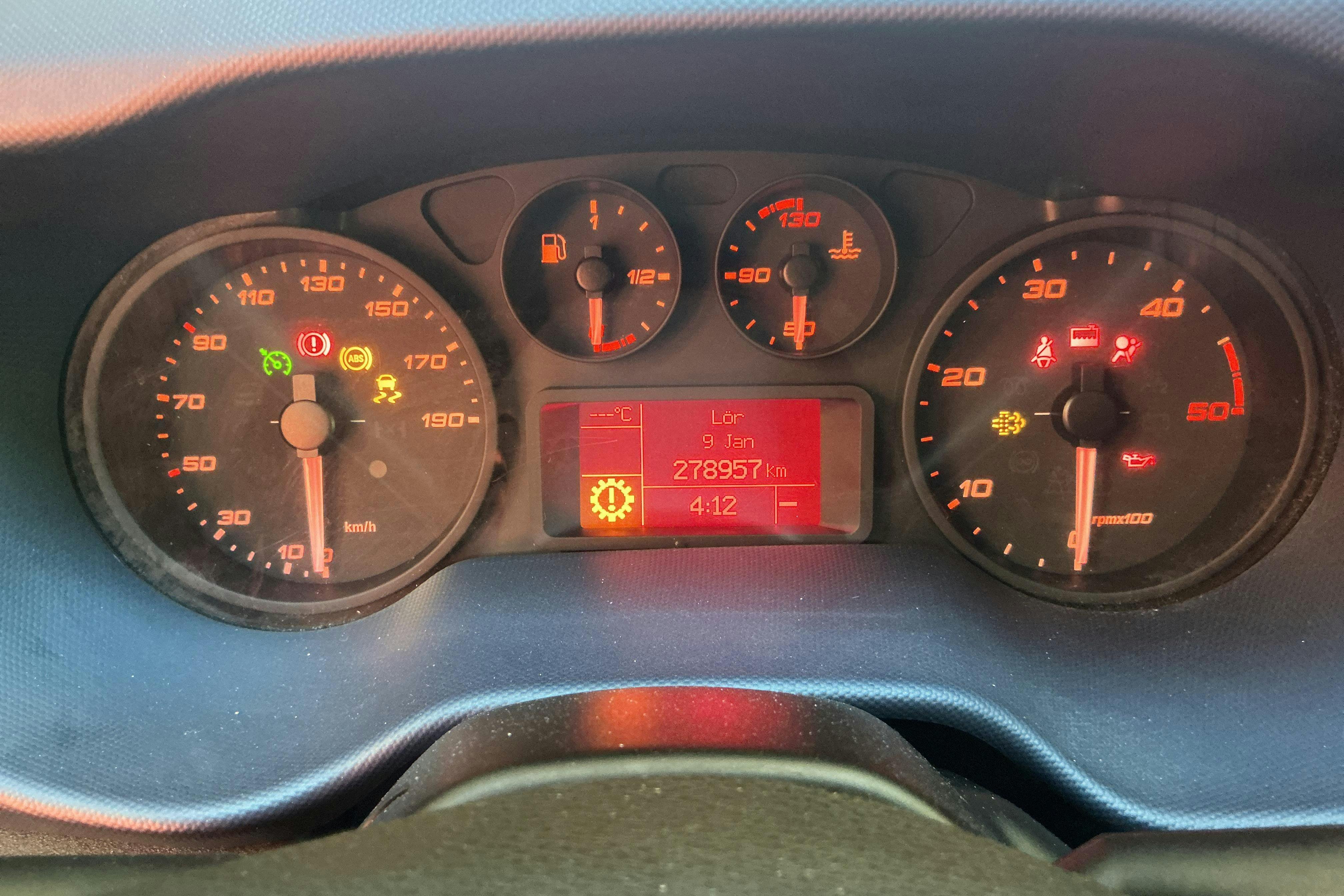 Vehicle Image 10