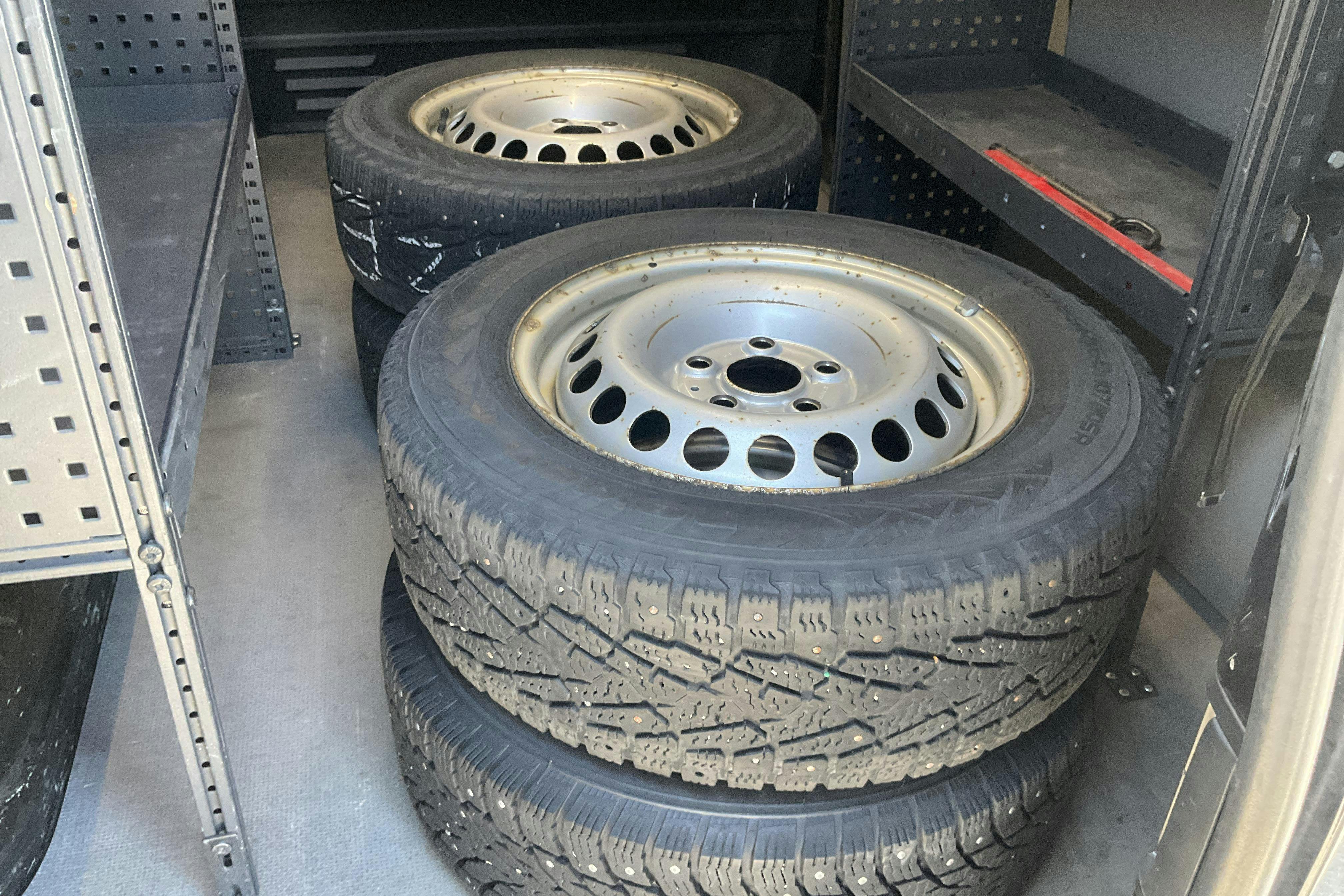 Vehicle Image 10