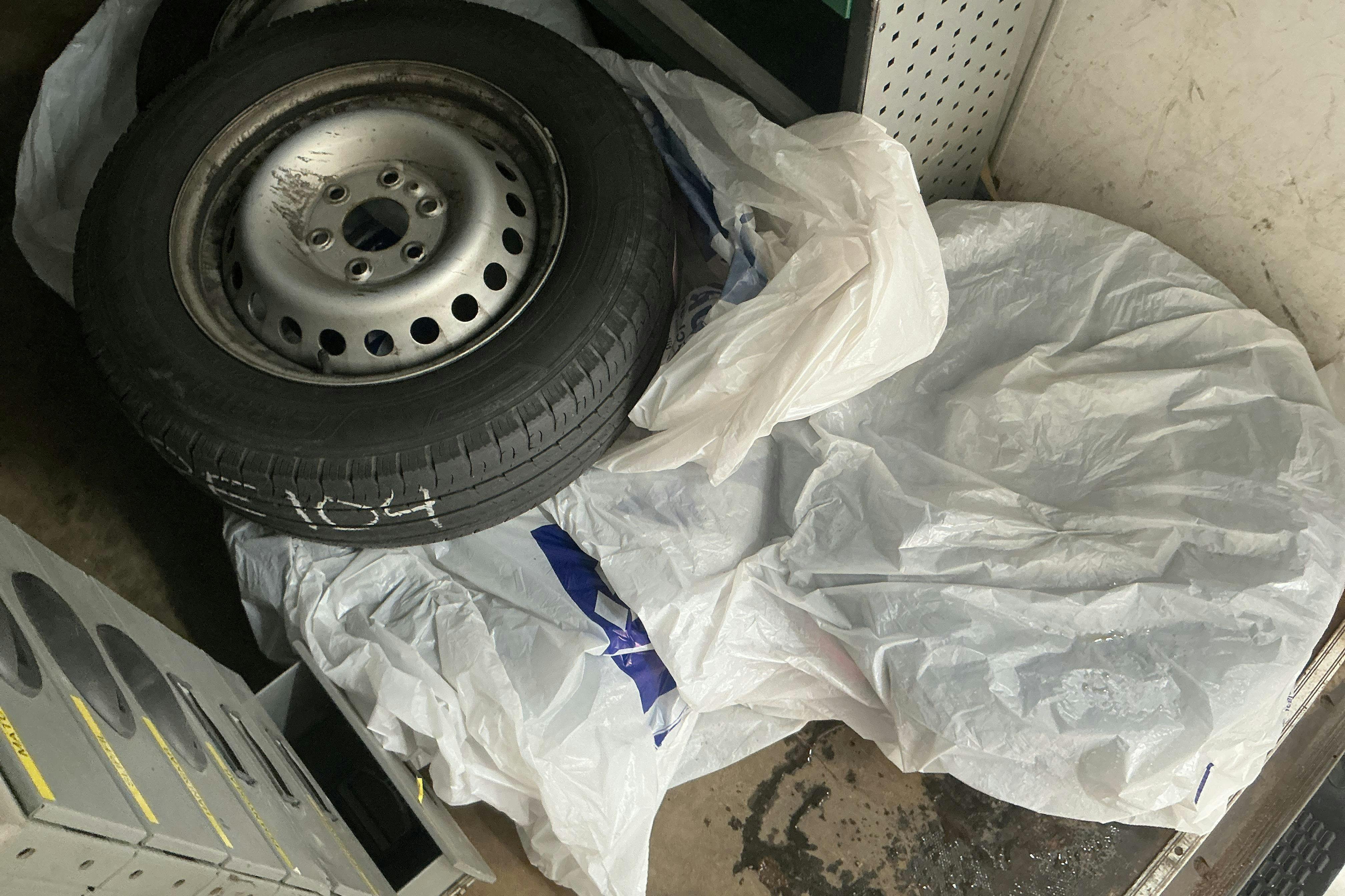 Vehicle Image 11