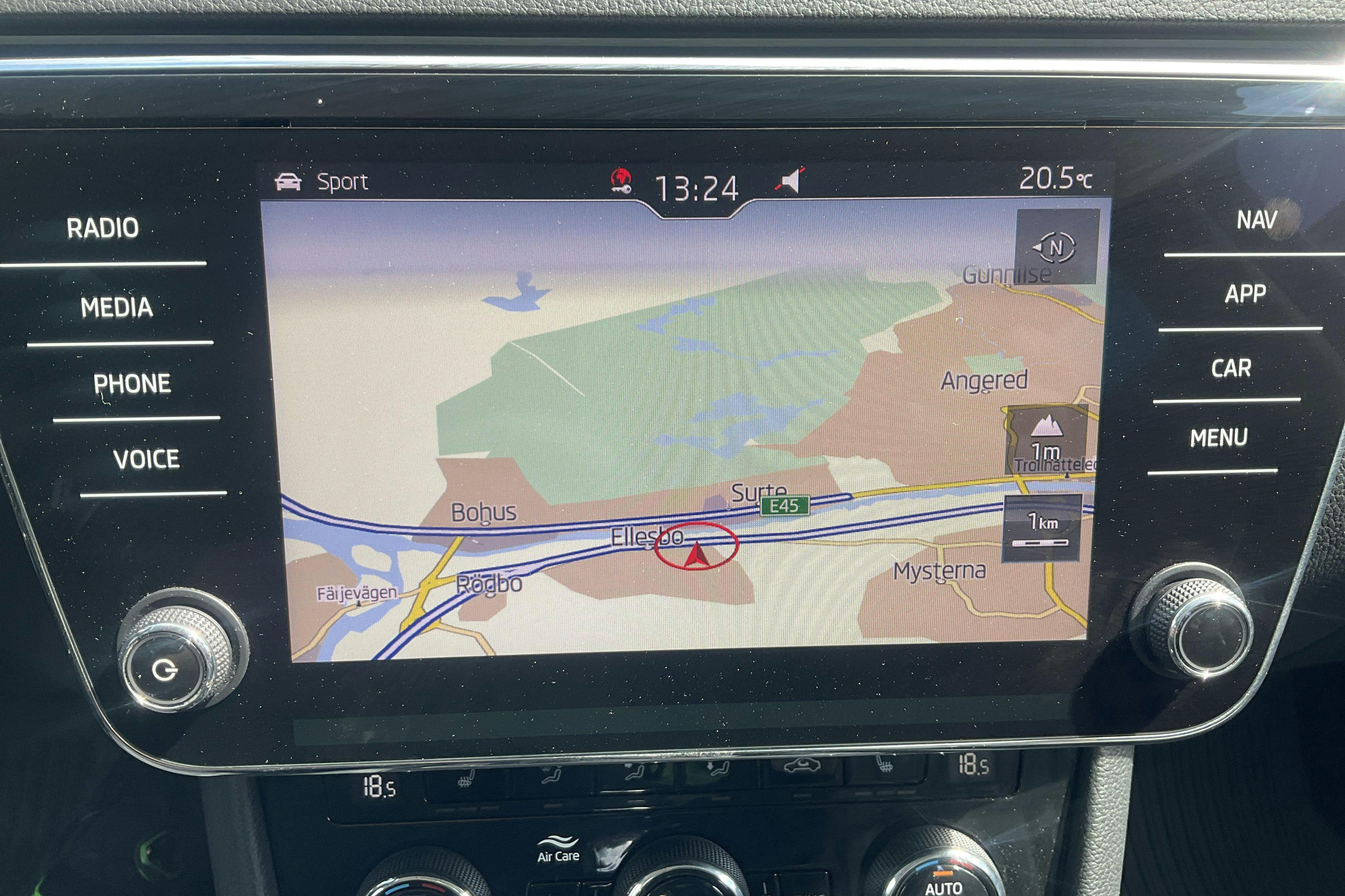 Vehicle Image 11