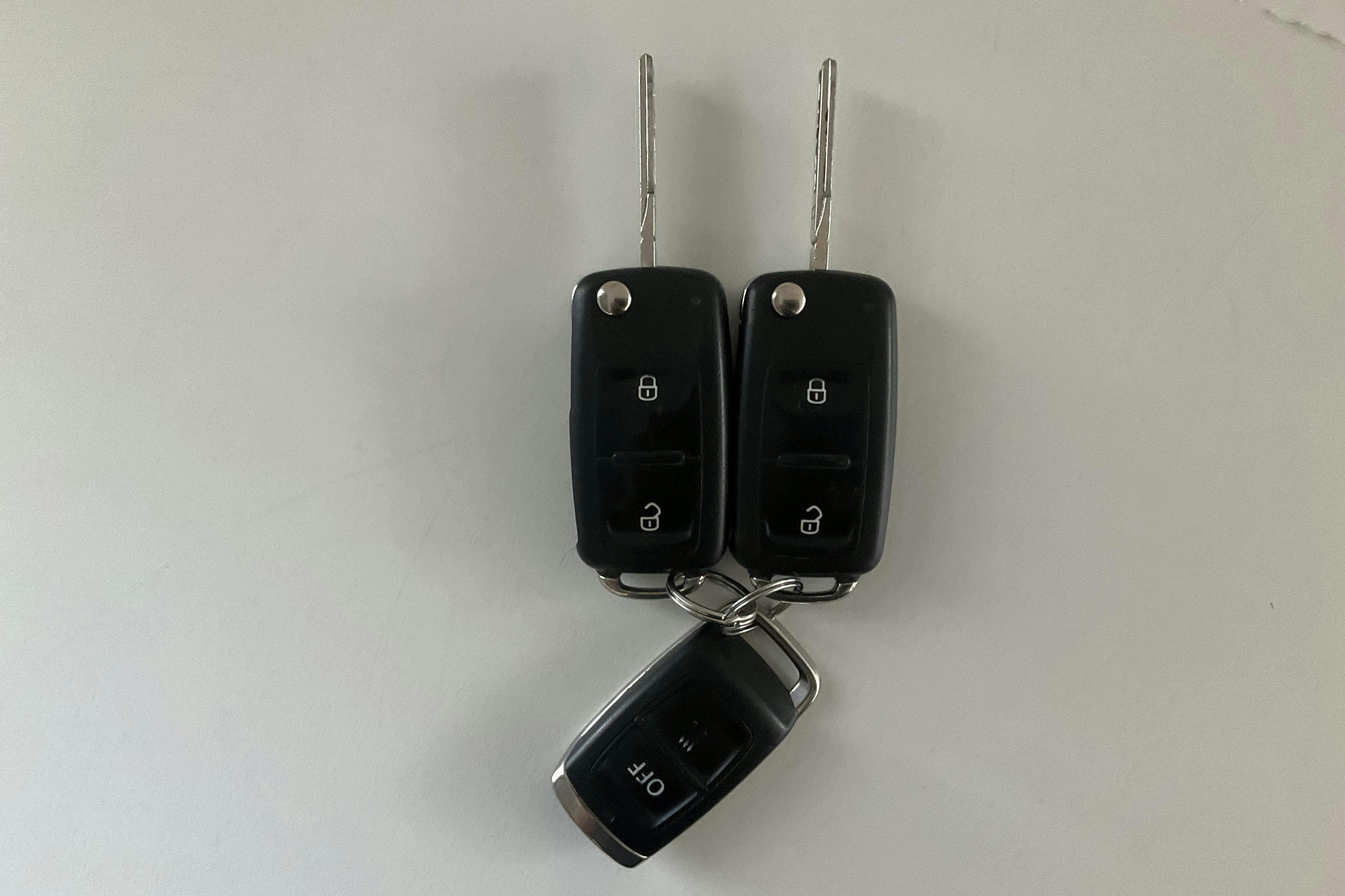 Vehicle Image 13