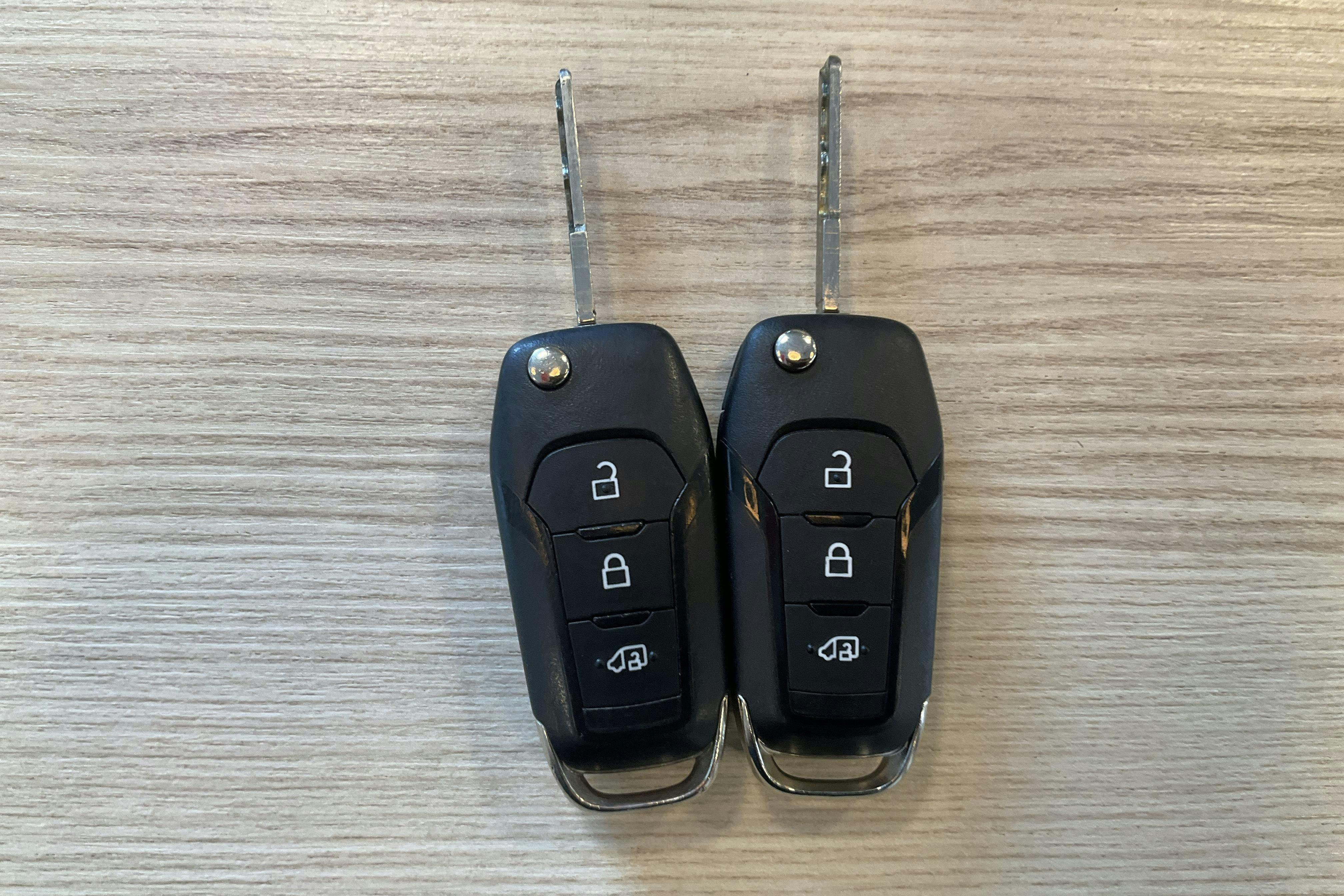 Vehicle Image 13