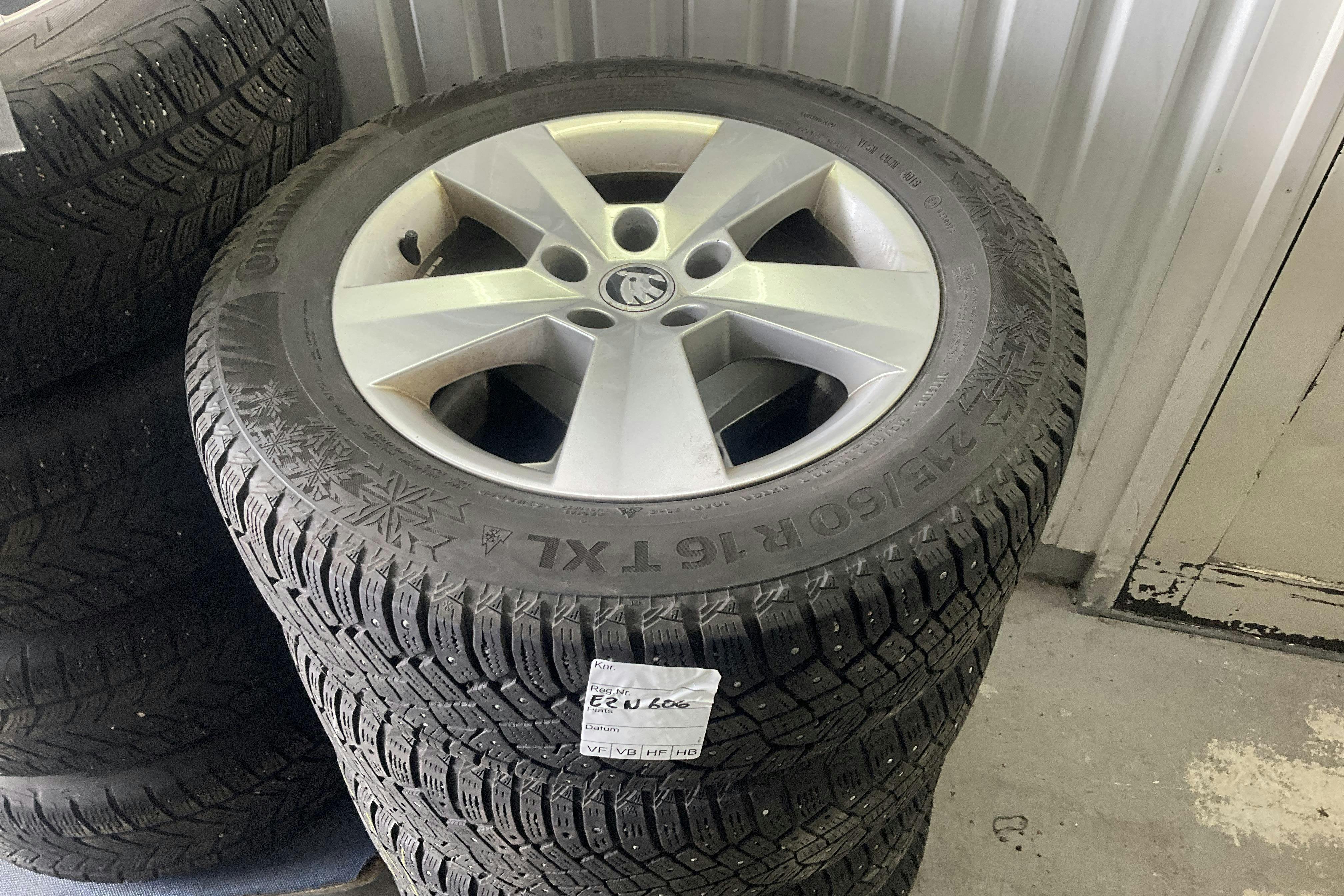 Vehicle Image 13