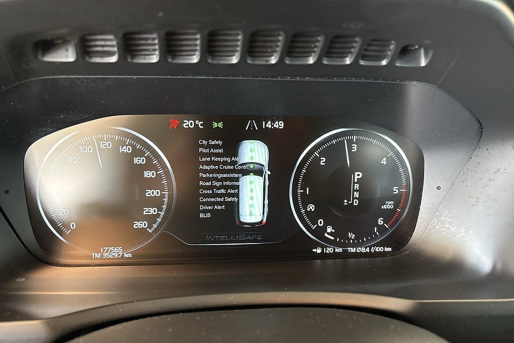 Vehicle Image 22