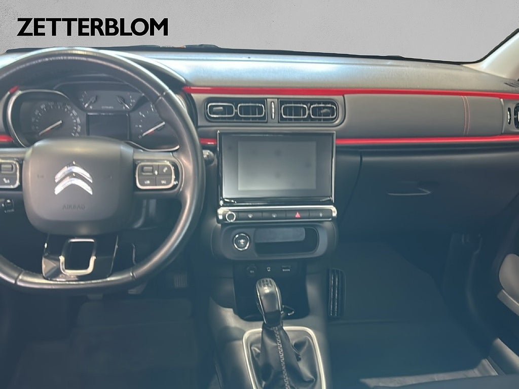 Vehicle Image 10