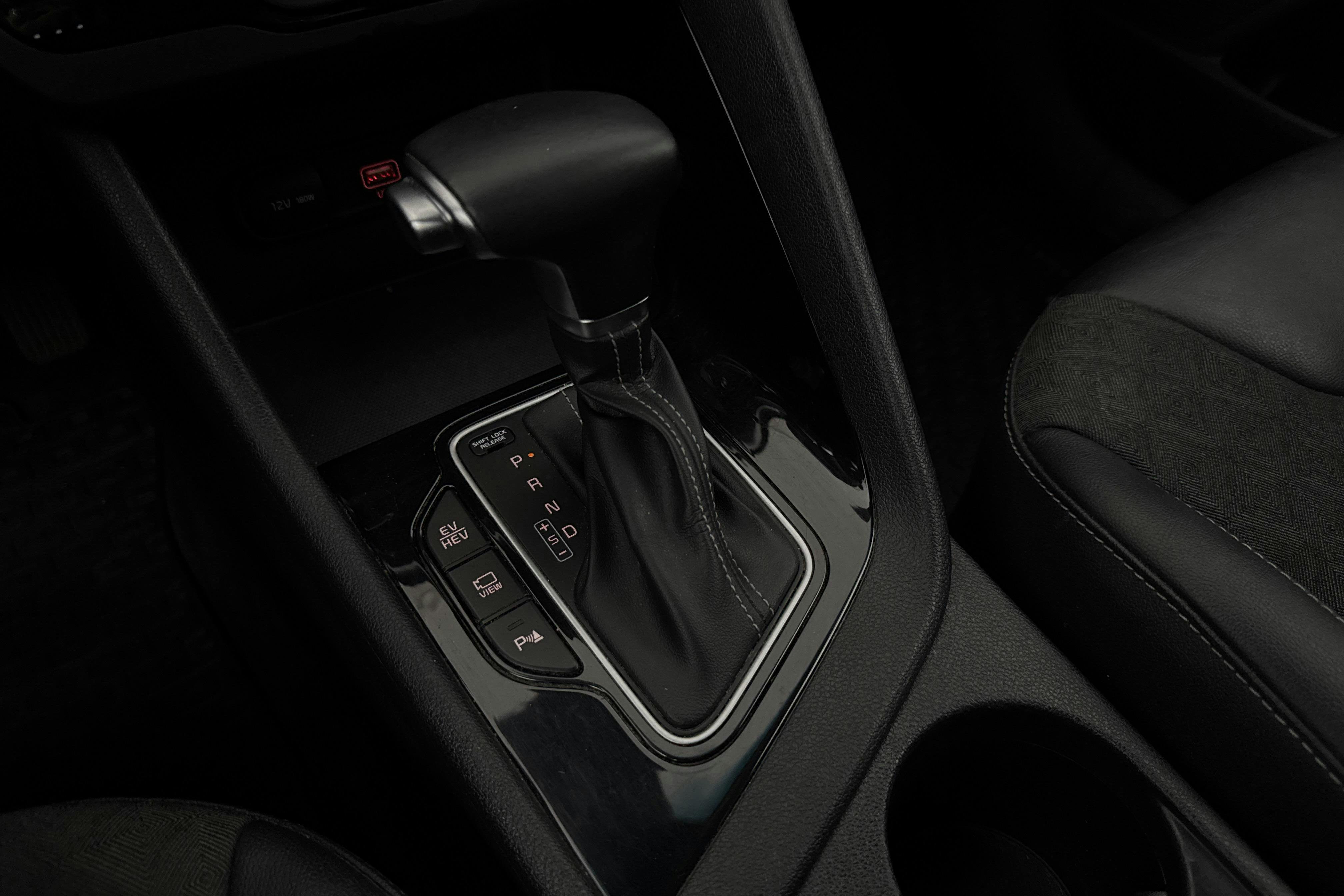 Vehicle Image 15
