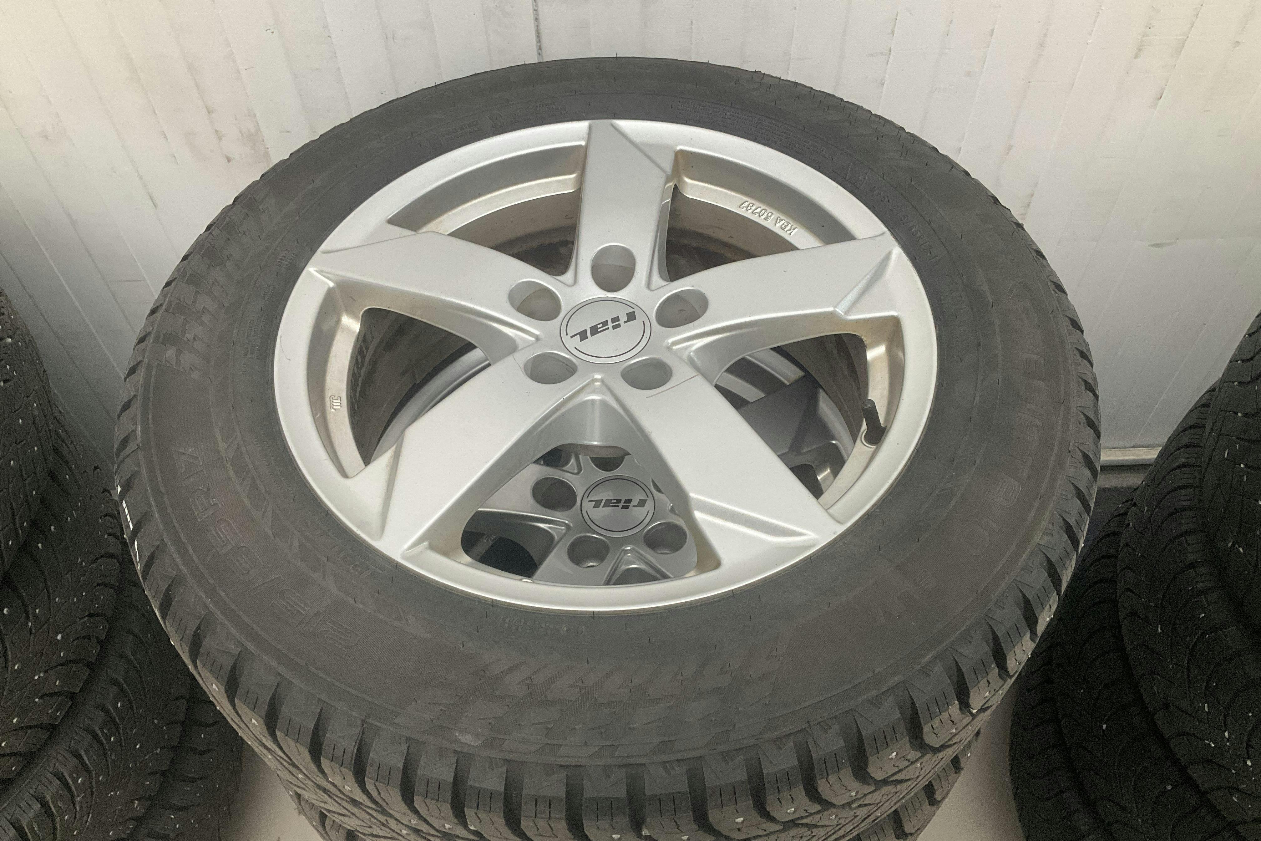 Vehicle Image 20