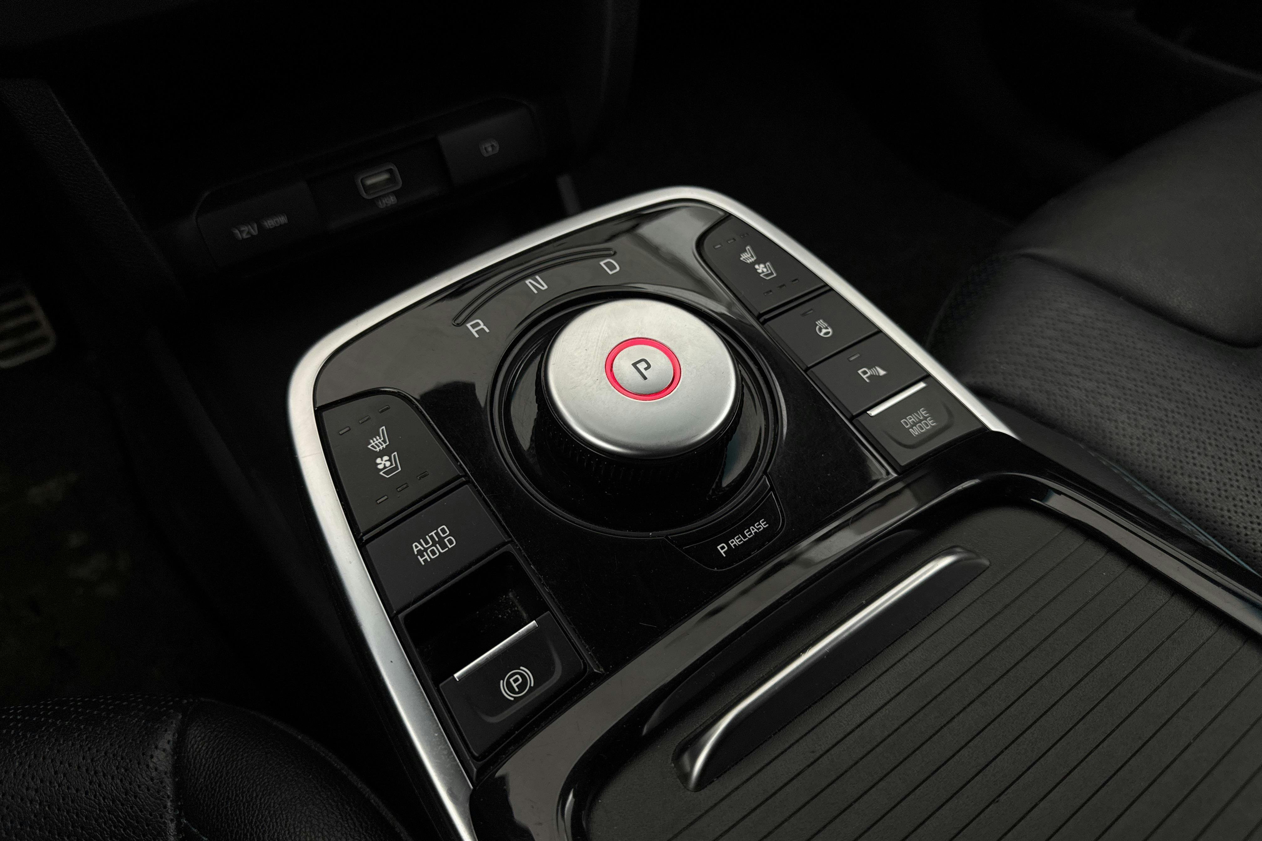Vehicle Image 15