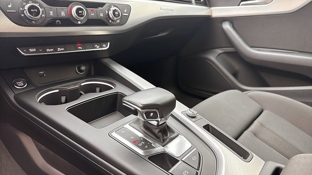 Vehicle Image 18