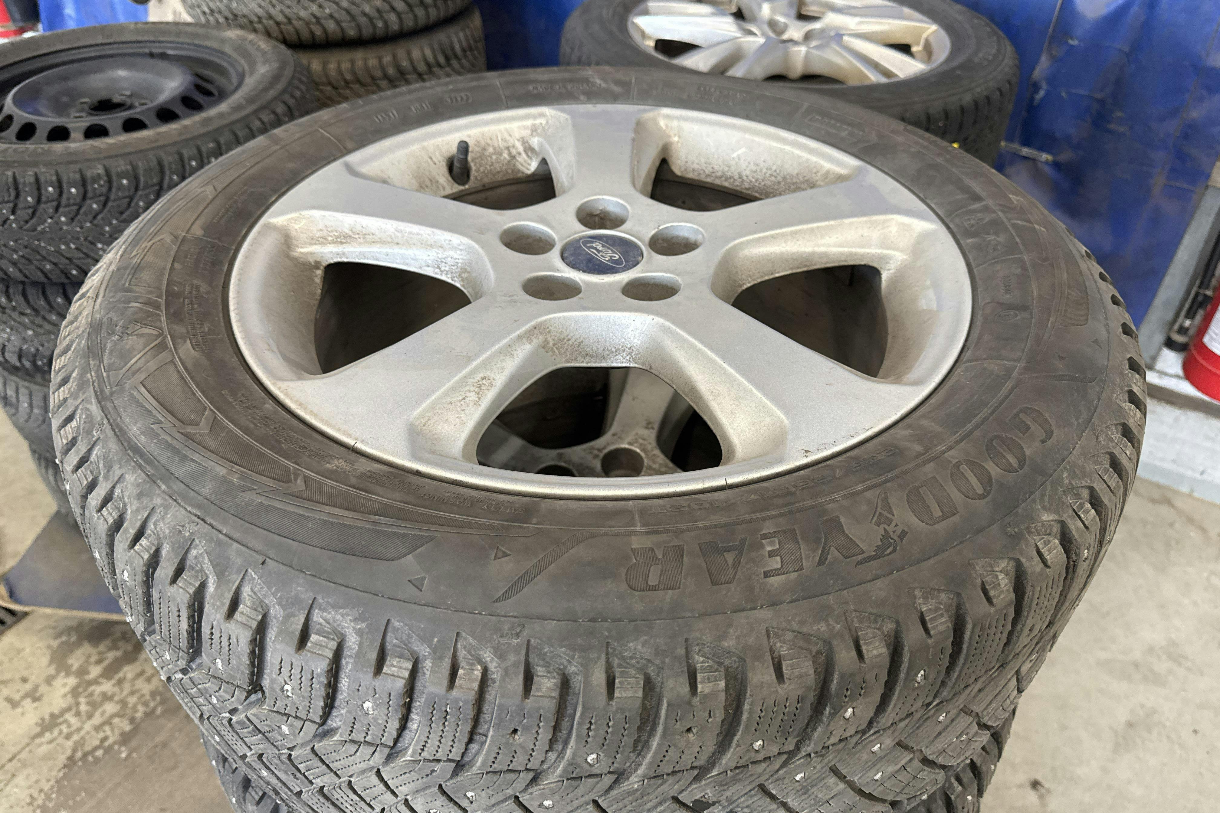 Vehicle Image 22