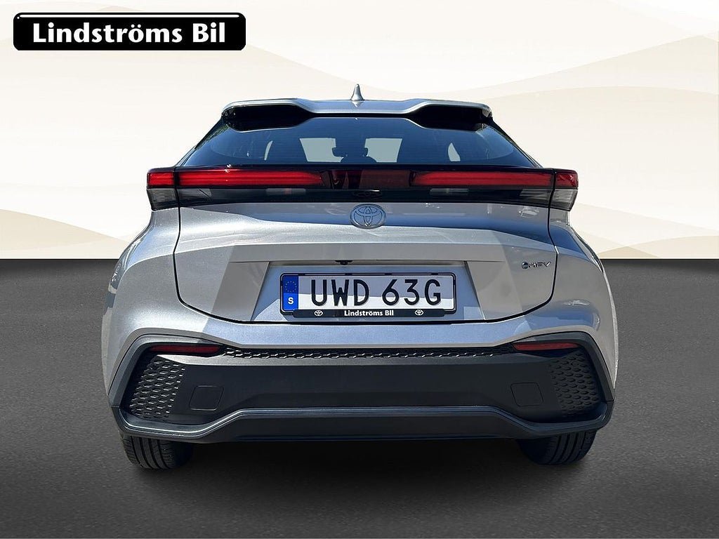 Vehicle Image 8
