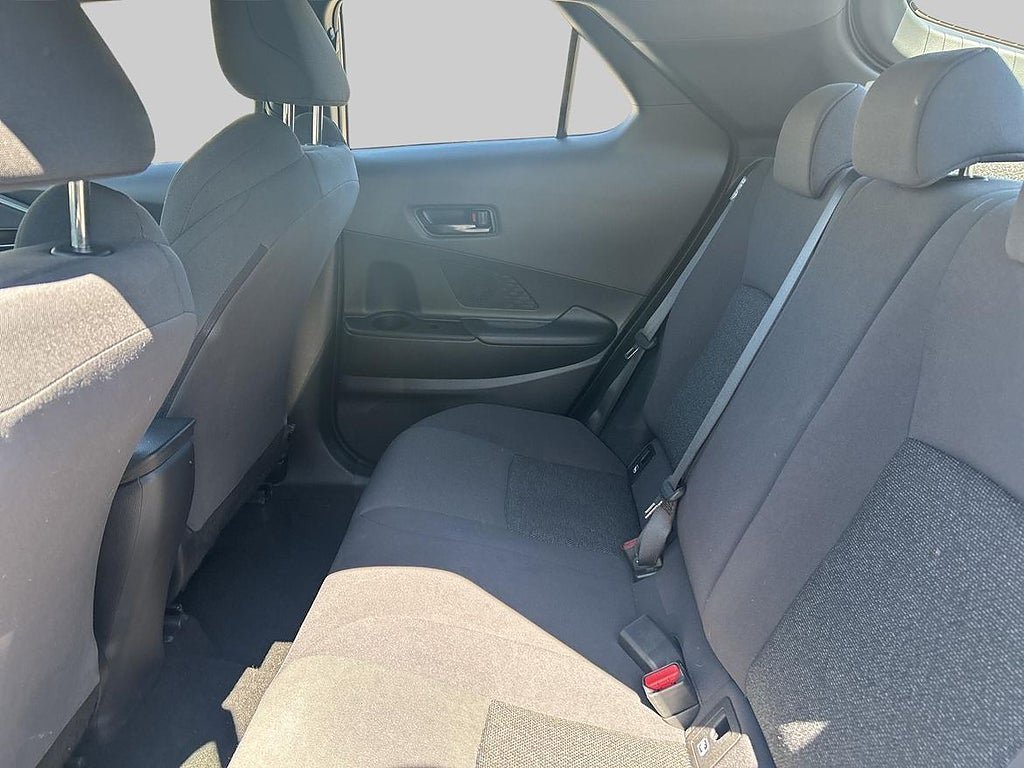 Vehicle Image 10