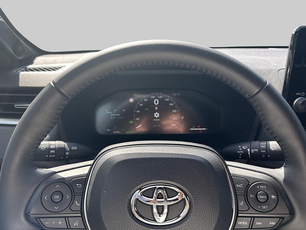 Vehicle Image 14