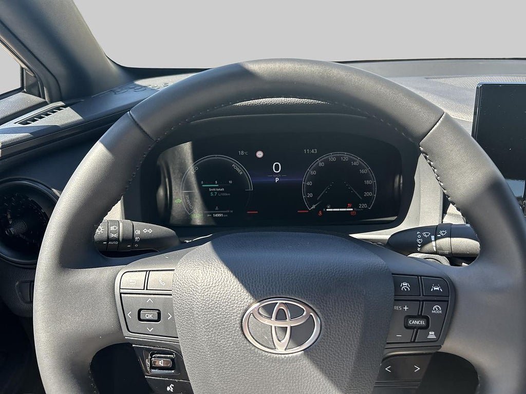 Vehicle Image 14