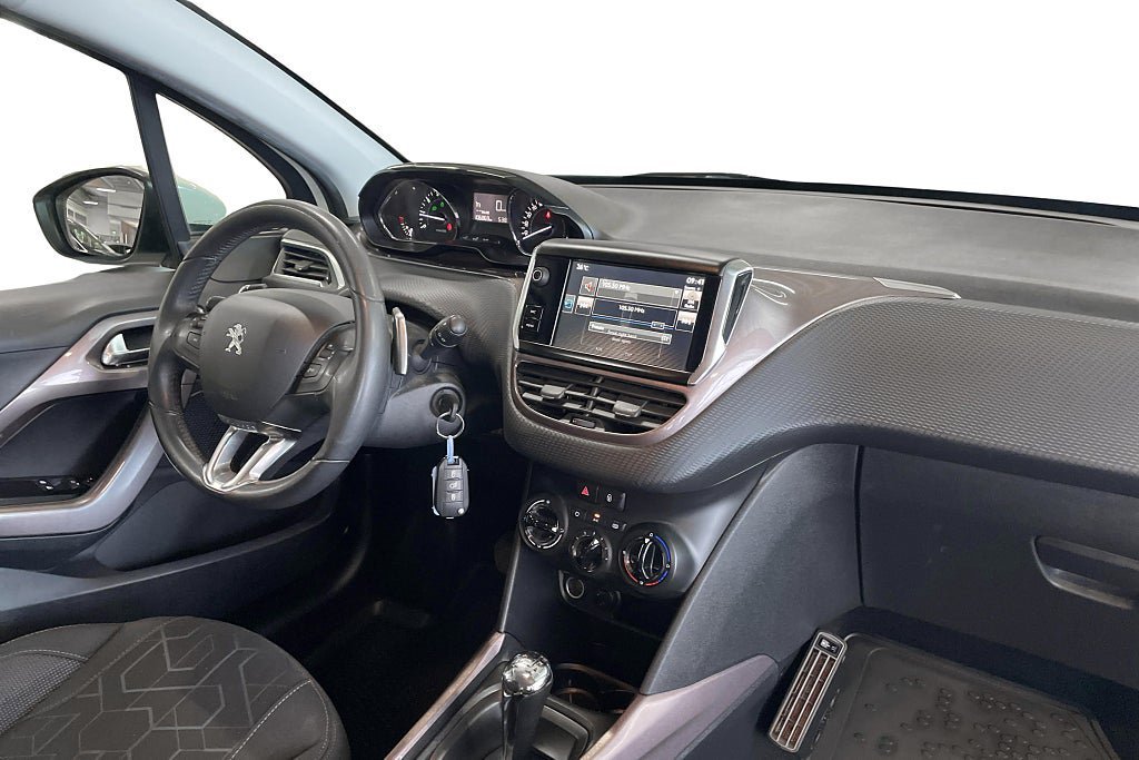 Vehicle Image 15
