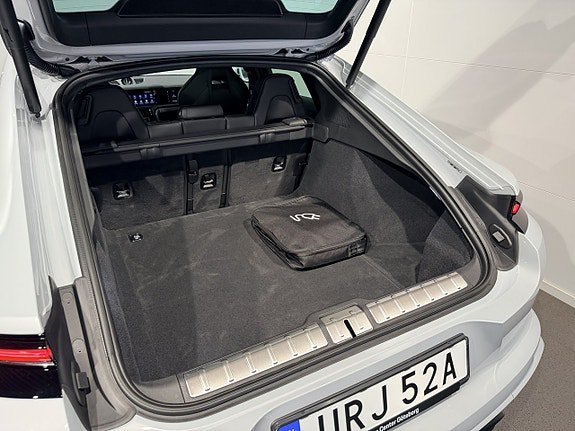 Vehicle Image 29